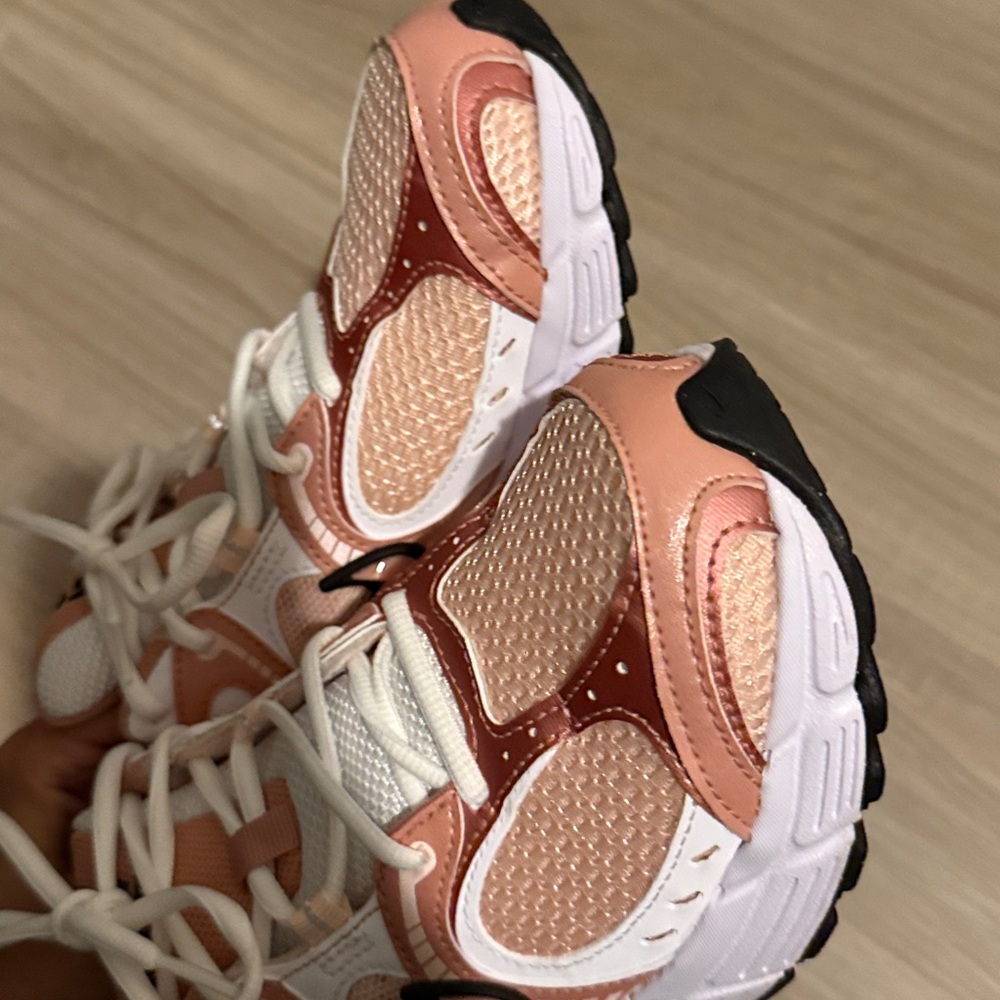 Nike Women's Pink White and Black Mesh Running Sneakers - Picture 9 of 9